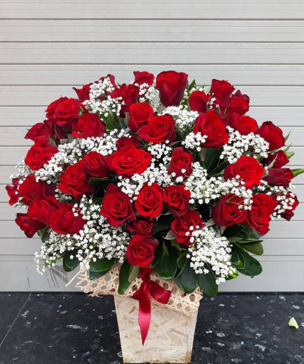 Tặng hoa hồng cho người yêu ngày Valentine
